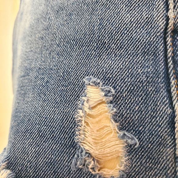 High Waist Distressed Denim Shorts - Picture 7 of 7